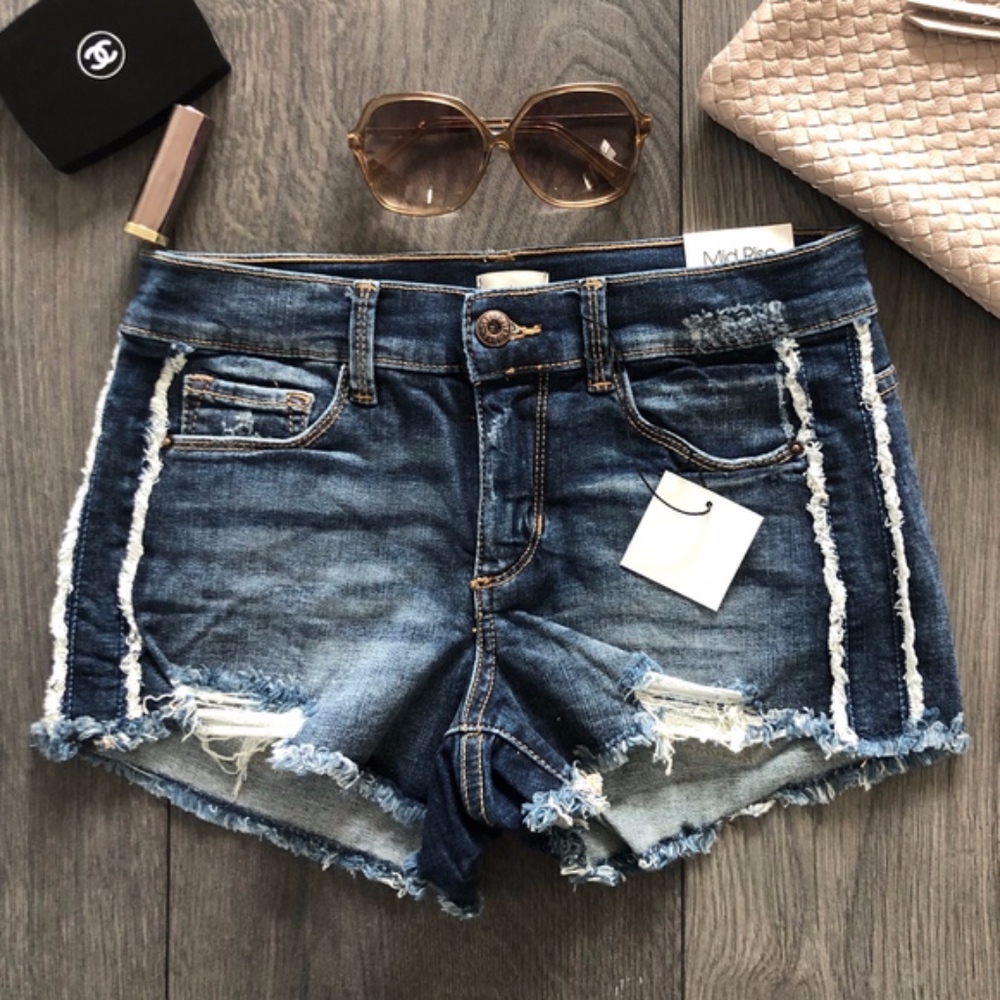 KELLY Distressed Denim Shorts - DARK WASH